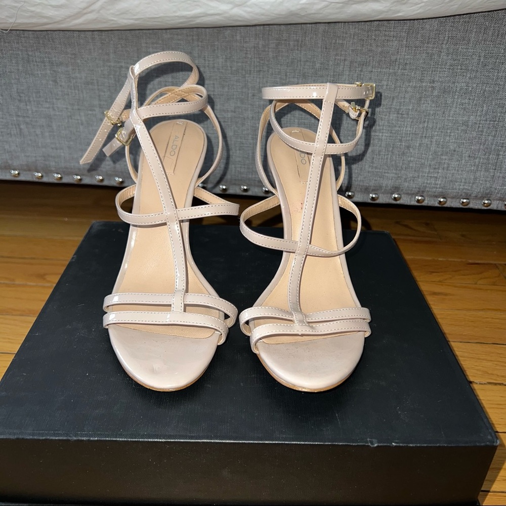 Aldo nude heels